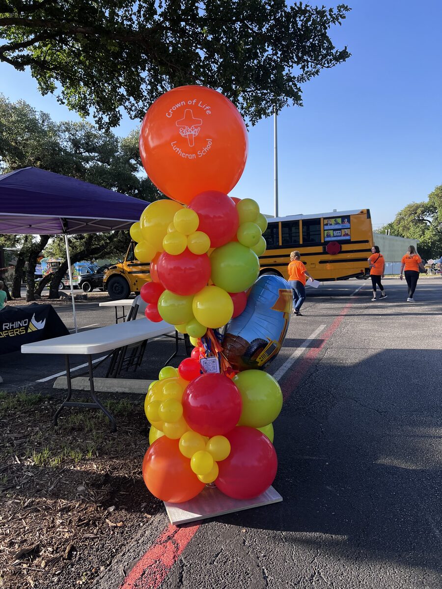 Balloon garland for Touch a Truck family event in San Antonio TX